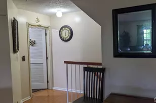 7 Newburgh Dr, Edison, NJ 08820 - Photo 5