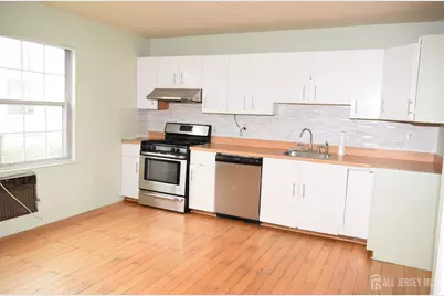 31 Larch Street, Carteret, NJ 07008 - Photo 13