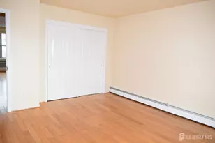 31 Larch St, Carteret, NJ 07008 - Photo 23