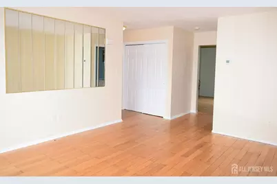 31 Larch Street, Carteret, NJ 07008 - Photo 9