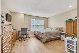 55 Guisborough Way, Edison, NJ 08820 - Photo 7