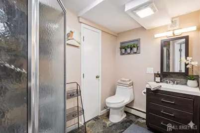 66 Brandywine Road, Fords, NJ 08863 - Photo 13