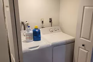 1002 Hidden Village Dr, Perth Amboy, NJ 08861 - Photo 7