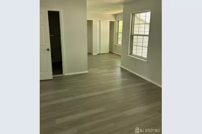251 Hyde Park Road, Franklin Township, NJ 08873 - Photo 13