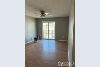 102 Albury Way, North Brunswick Township, NJ 08902 - Photo 3