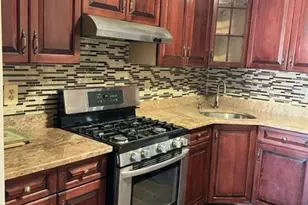 102 Albury Way, North Brunswick Township, NJ 08902 - Photo 5