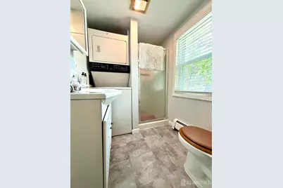 160 Lakeside Drive S, Piscataway Township, NJ 08854 - Photo 13
