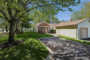 188 W Wycoff Way, East Brunswick Township, NJ 08816 - Photo 23