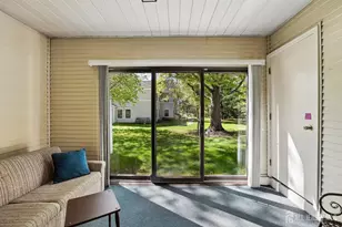 188 W Wycoff Way, East Brunswick Township, NJ 08816 - Photo 9