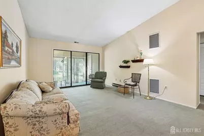188 W Wycoff Way, East Brunswick Township, NJ 08816 - Photo 5