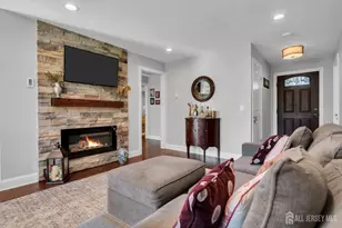 150 Maclura Plaza, Monroe Township, NJ 08831 - Photo 9