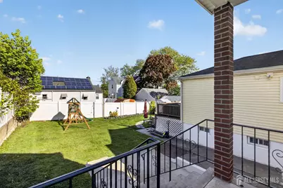 574 Hazel Avenue, Perth Amboy, NJ 08861 - Photo 23