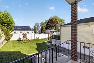 574 Hazel Ave, Perth Amboy, NJ 08861 - Photo 23