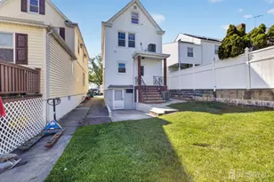 574 Hazel Ave, Perth Amboy, NJ 08861 - Photo 25
