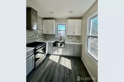 483 East Avenue #2, Sewaren, NJ 07077 - Photo 5