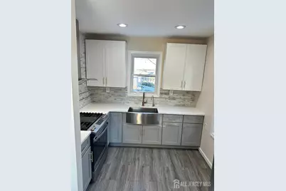 483 East Avenue #2, Sewaren, NJ 07077 - Photo 3