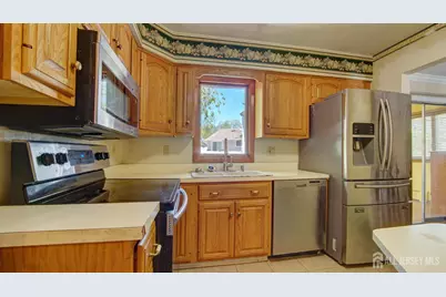 2 Birchwood Road, Jamesburg, NJ 08831 - Photo 17