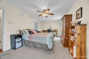 19 Shetland Rd, East Brunswick Township, NJ 08816 - Photo 31
