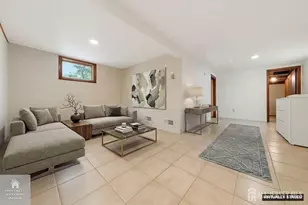 46 Warrenville Rd, Middlesex, NJ 08846 - Photo 25