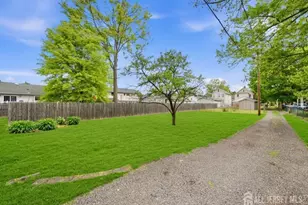 46 Warrenville Rd, Middlesex, NJ 08846 - Photo 29
