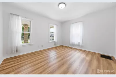 46 Warrenville Road, Middlesex, NJ 08846 - Photo 11