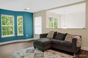 27 Forest Dr, Piscataway Township, NJ 08854 - Photo 7