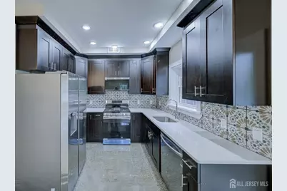 8 Travers Avenue, Edison, NJ 08817 - Photo 5