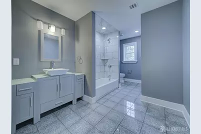 8 Travers Avenue, Edison, NJ 08817 - Photo 13