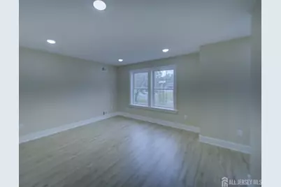 8 Travers Avenue, Edison, NJ 08817 - Photo 9