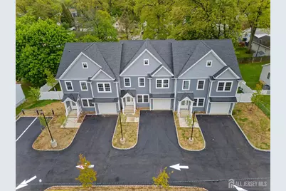 8 Travers Avenue, Edison, NJ 08817 - Photo 1