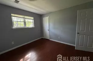 332 College Dr, Edison, NJ 08817 - Photo 5