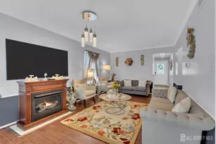 6 Ives Ct, Monroe Township, NJ 08831 - Photo 5
