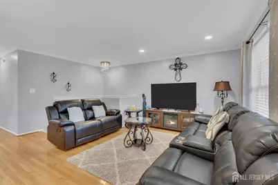 6 Ives Court, Monroe Township, NJ 08831 - Photo 9
