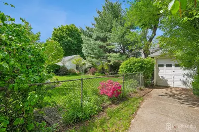 21 Bounty Street, Metuchen, NJ 08840 - Photo 17