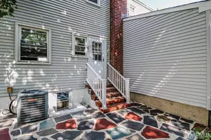 9 MacArthur Dr, Edison, NJ 08837 - Photo 11
