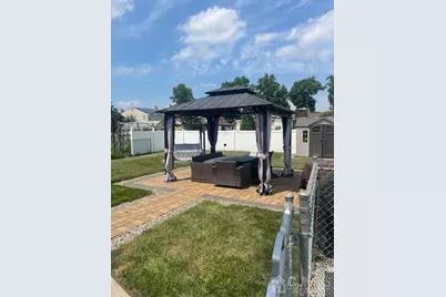 1160 Roosevelt Avenue, Carteret, NJ 07008 - Photo 13