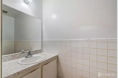 1401 North Oaks Boulevard, North Brunswick Township, NJ 08902 - Photo 13