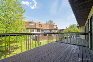1401 N Oaks Blvd, North Brunswick Township, NJ 08902 - Photo 25