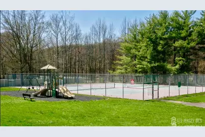 8 Teaberry Drive, Edison, NJ 08820 - Photo 27