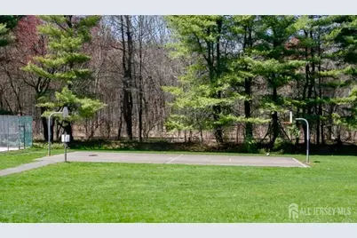 8 Teaberry Drive, Edison, NJ 08820 - Photo 29