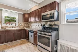 110 Parker St, Middlesex, NJ 08846 - Photo 11