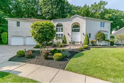 15 Gallo Way, Edison, NJ 08820 - Photo 1