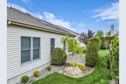 6 York Court, Monroe Township, NJ 08831 - Photo 5