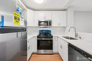 911 Edpas Rd, New Brunswick, NJ 08901 - Photo 5