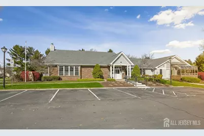 318 Wycoff Way W, East Brunswick Township, NJ 08816 - Photo 13