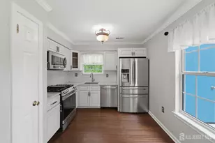 601 Lindsley Ct, Burlington Twp, NJ 08016 - Photo 9
