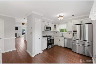 601 Lindsley Court, Burlington Twp, NJ 08016 - Photo 7