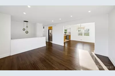 684 West Avenue, Sewaren, NJ 07077 - Photo 11