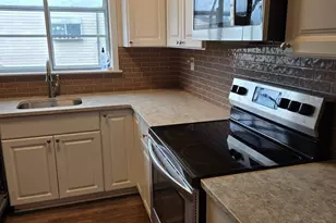 14 Daniel Webster Ave, Monroe Township, NJ 08831 - Photo 15