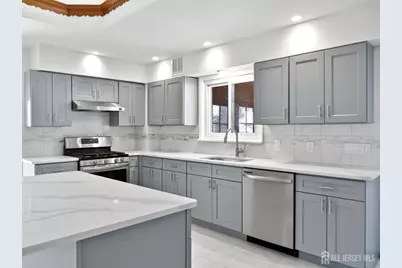 21 Sherwood Avenue, East Brunswick Township, NJ 08816 - Photo 3